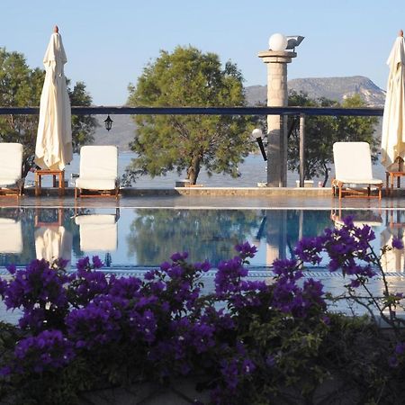 Lagada Beach Economy Hotel Adamantas  Bagian luar foto