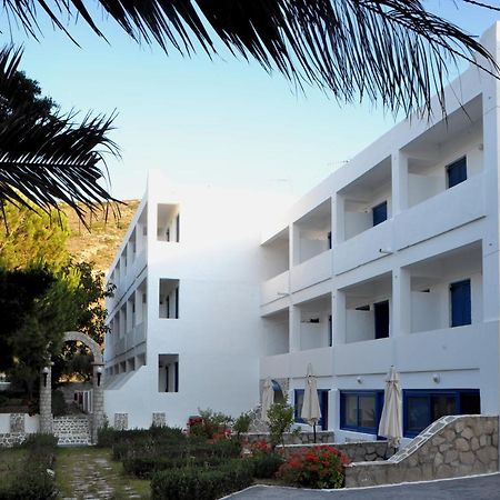 Lagada Beach Economy Hotel Adamantas  Bagian luar foto